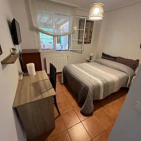 Habitacion Con Bano Privado Boo De Pielagos Exterior photo